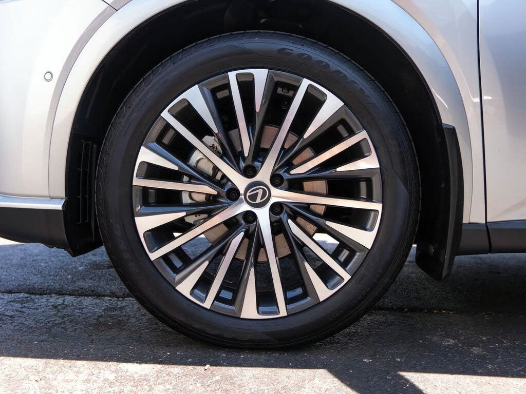 2026 LEXUS RX - photo 11