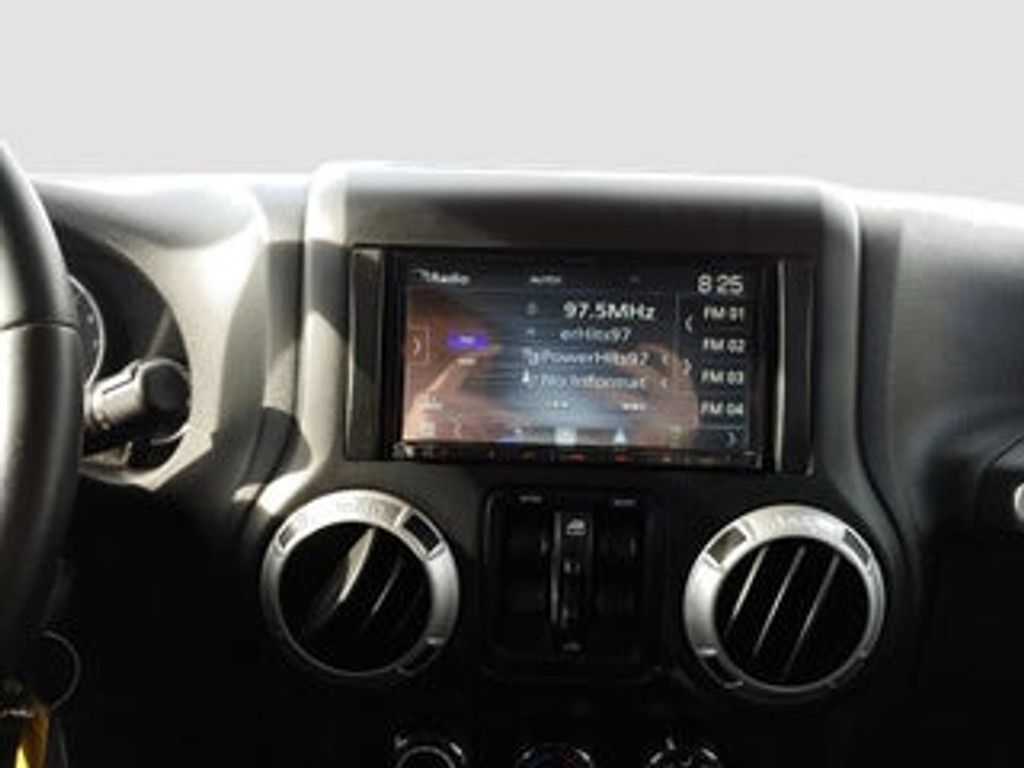 2015 JEEP Wrangler - photo 18