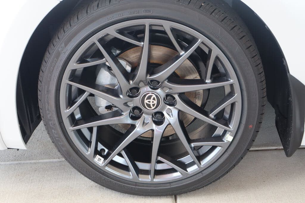 2026 TOYOTA Camry - photo 4