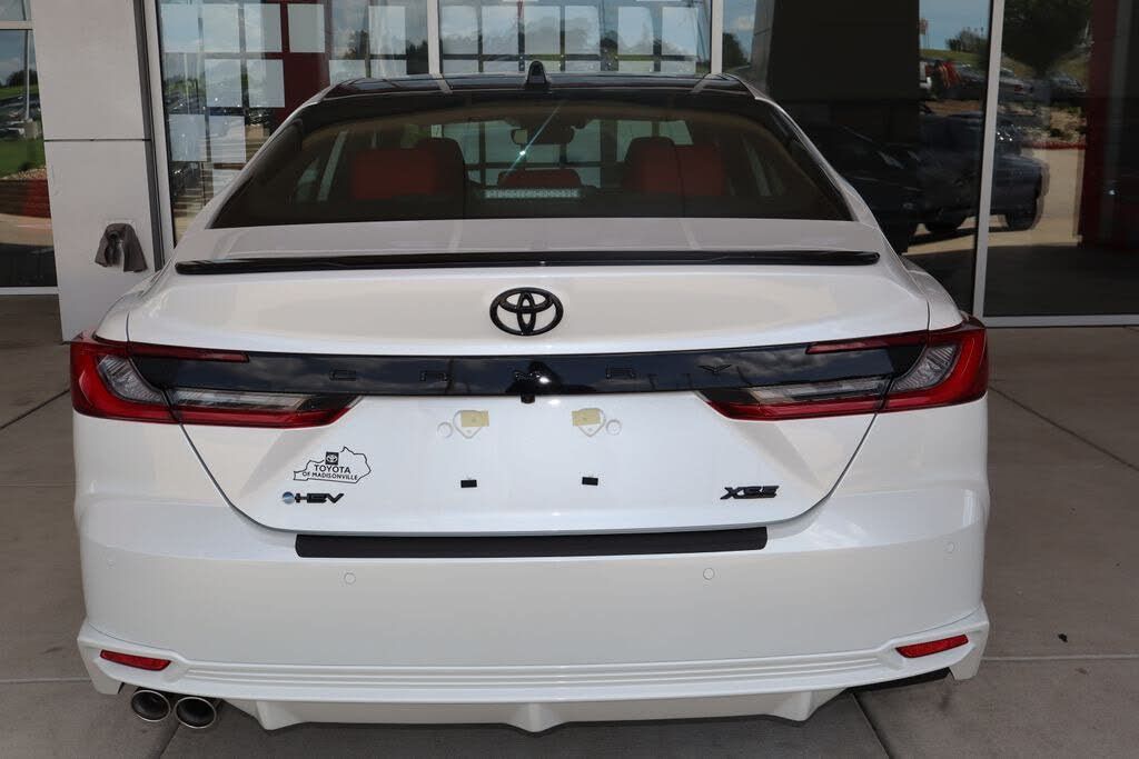 2026 TOYOTA Camry - photo 6