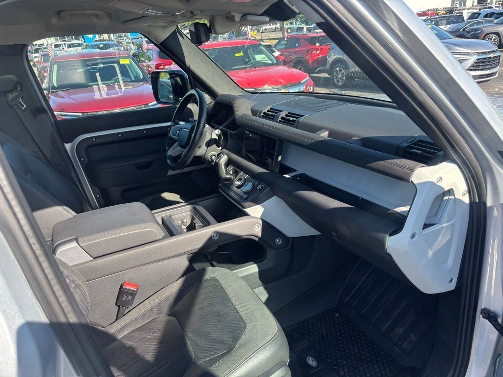 2020 LAND ROVER Defender - photo 7