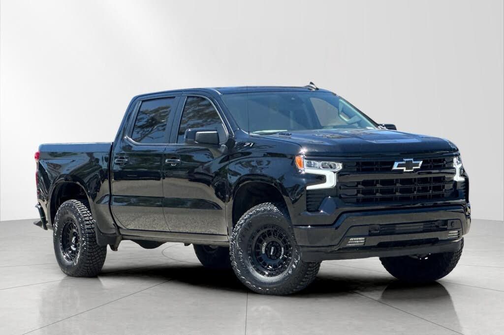 2024 Chevrolet Silverado RST