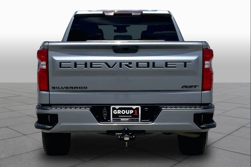 2024 CHEVROLET Silverado - photo 5