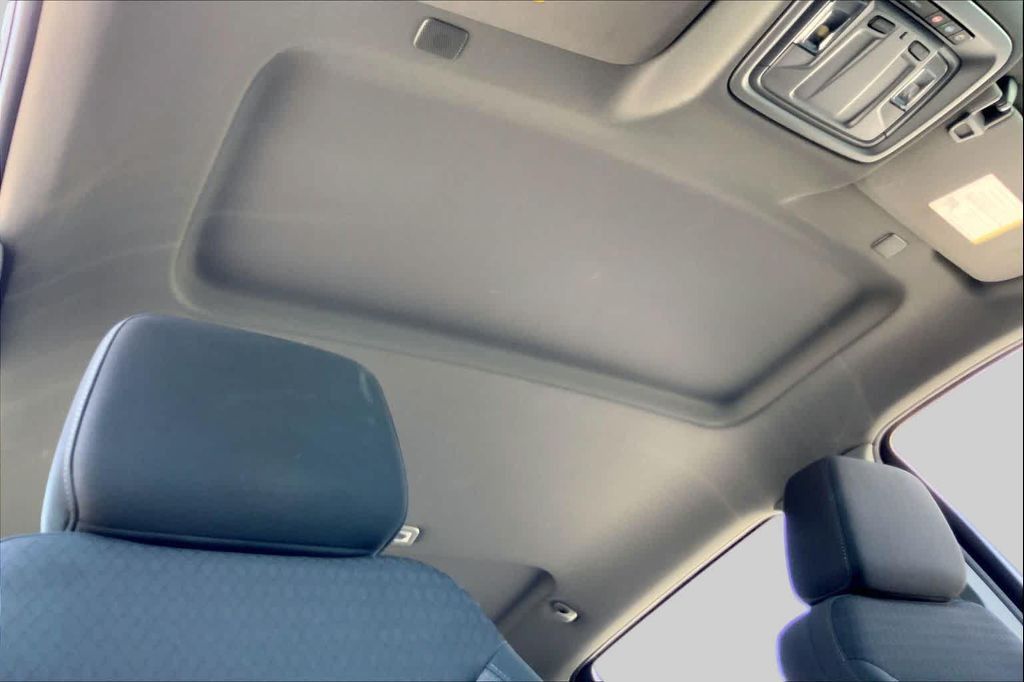 2024 CHEVROLET Silverado - photo 14