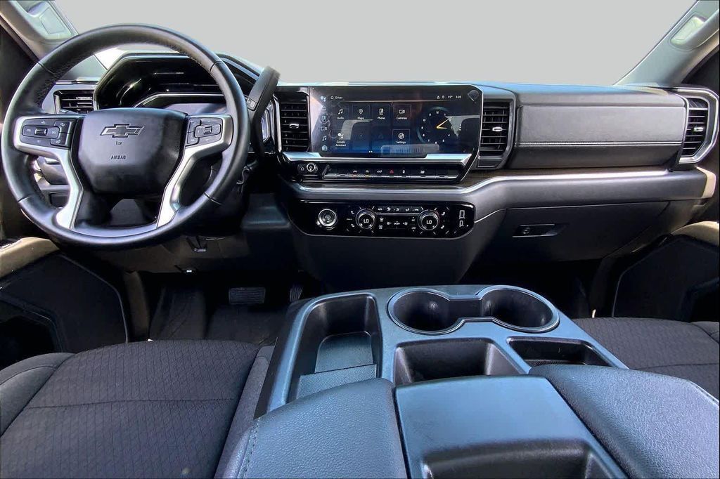 2024 CHEVROLET Silverado - photo 15
