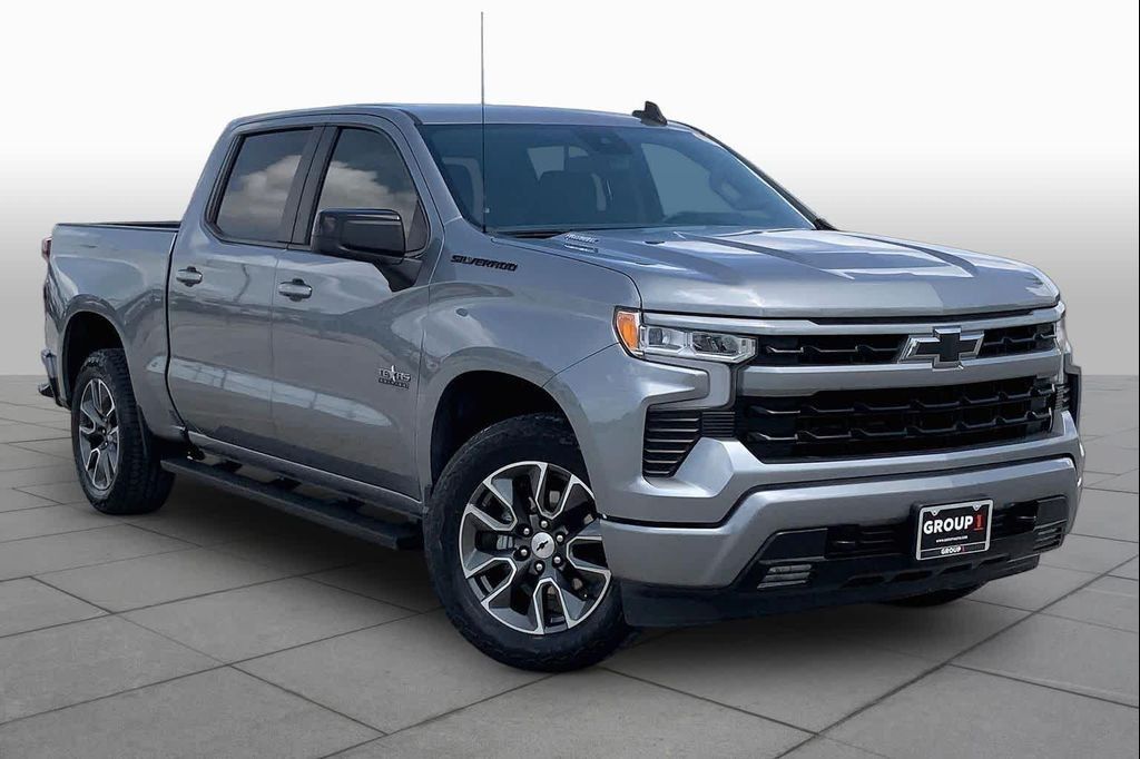 2024 CHEVROLET Silverado - photo 3