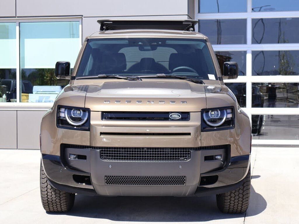 2026 Land Rover Defender 110 X Dynamic