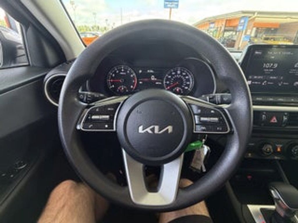 2024 KIA Forte - photo 11