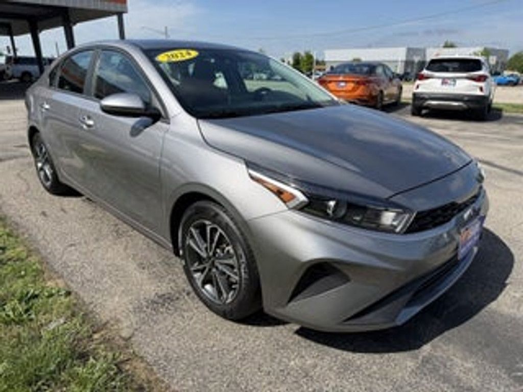 2024 KIA Forte - photo 7