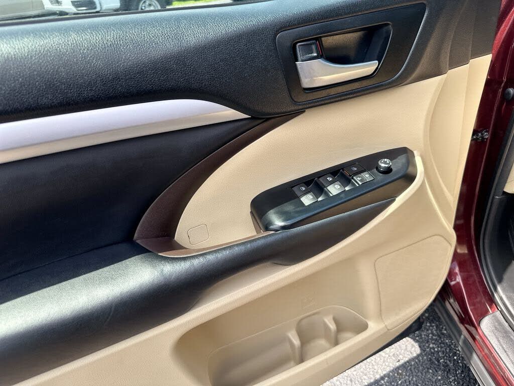 2018 TOYOTA Highlander - photo 19