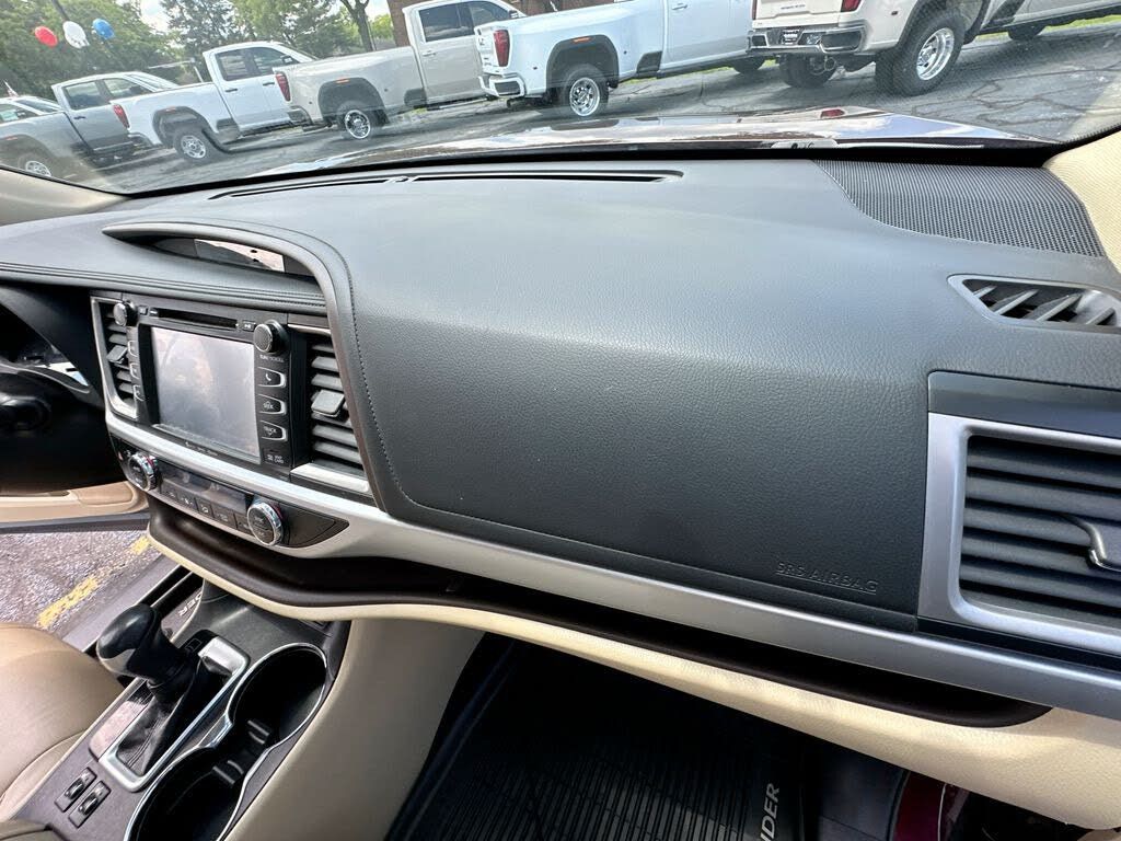 2018 TOYOTA Highlander - photo 21