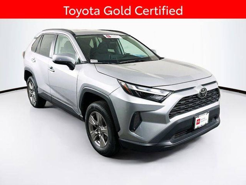 2023 Toyota RAV4 XLE
