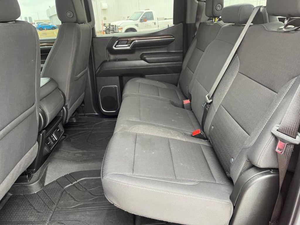 2024 CHEVROLET Silverado - photo 14