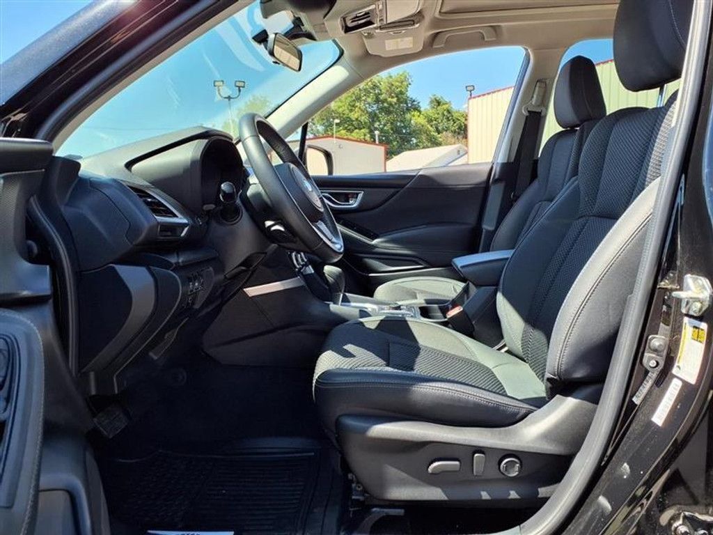 2023 SUBARU Forester - photo 13