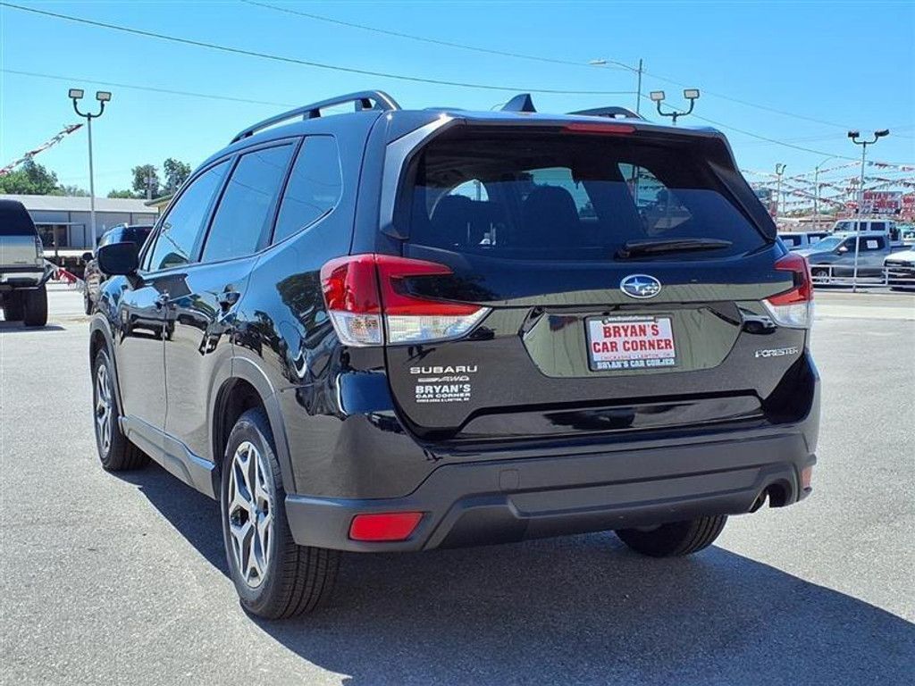 2023 SUBARU Forester - photo 3