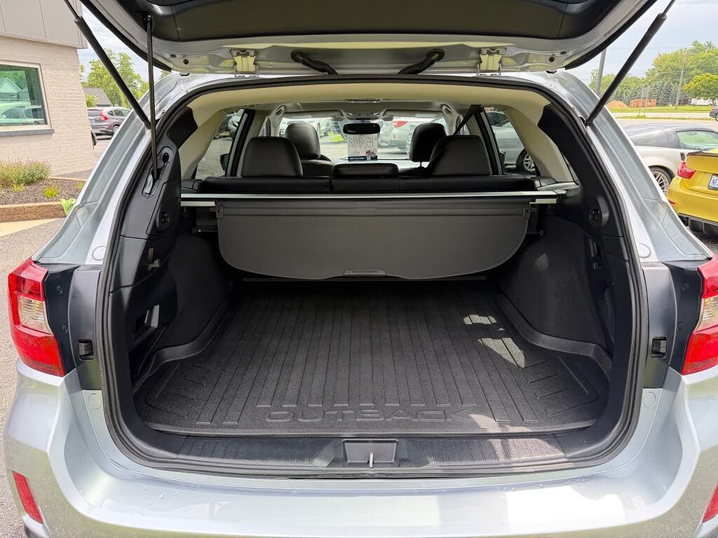 2016 SUBARU Outback - photo 8