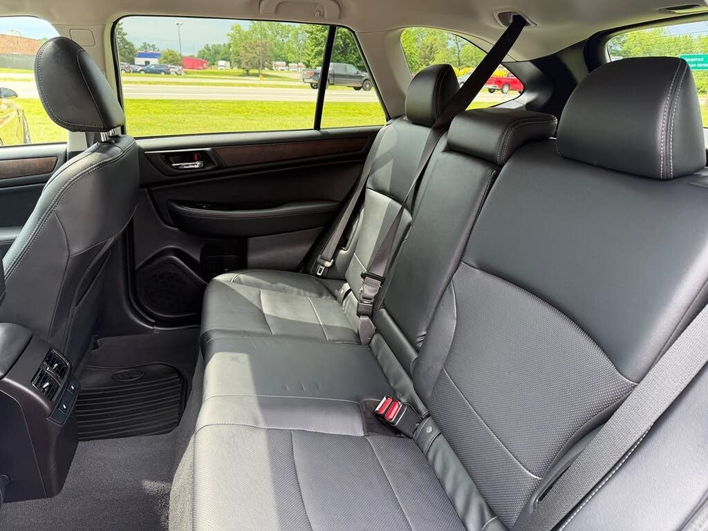2016 SUBARU Outback - photo 10