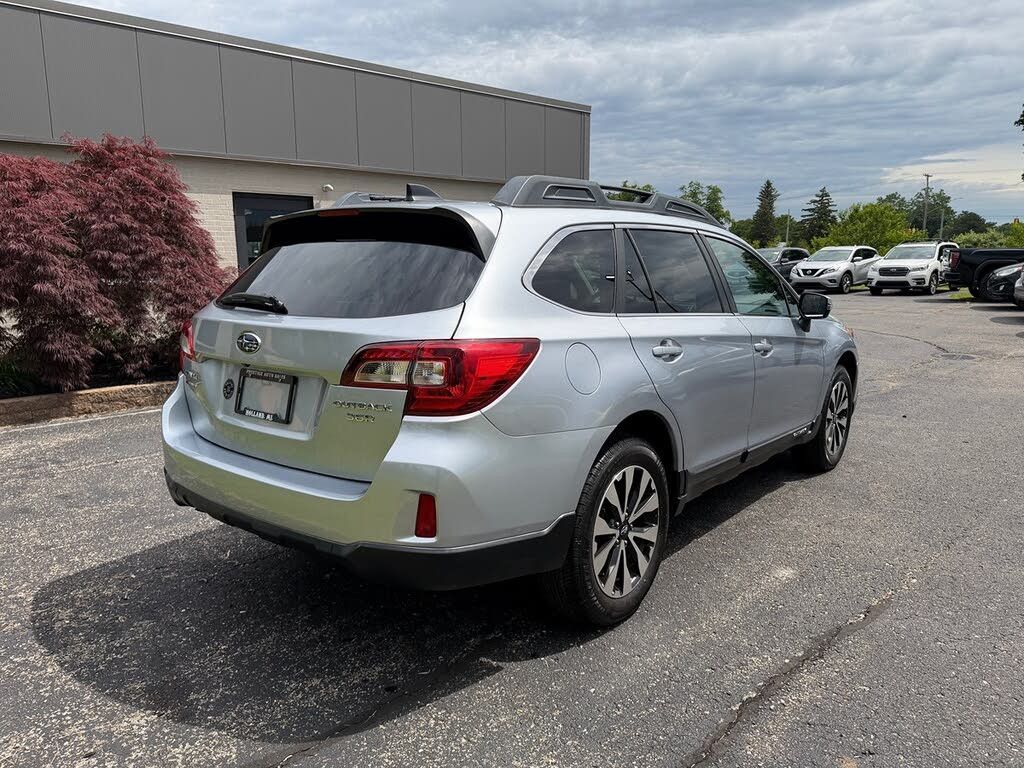 2016 SUBARU Outback - photo 4