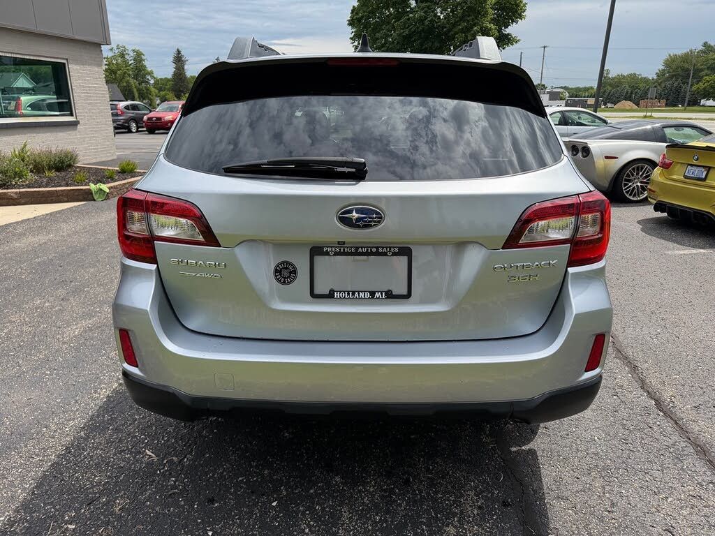 2016 SUBARU Outback - photo 5