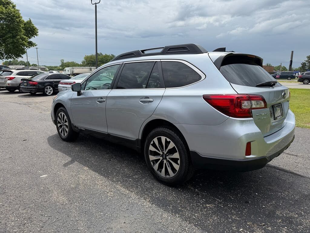 2016 SUBARU Outback - photo 6