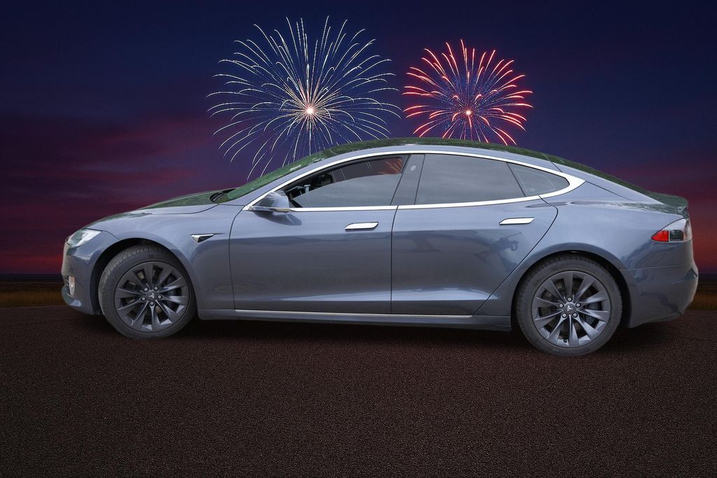 2020 TESLA Model S - photo 9