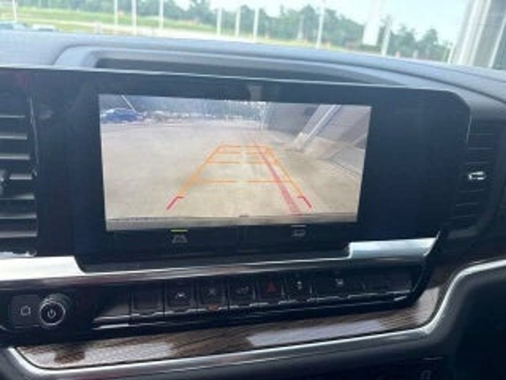 2026 CHEVROLET Silverado - photo 8