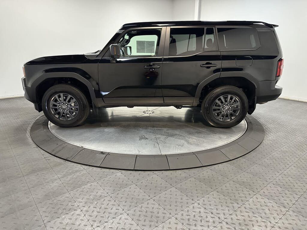 2025 TOYOTA Land Cruiser - photo 8
