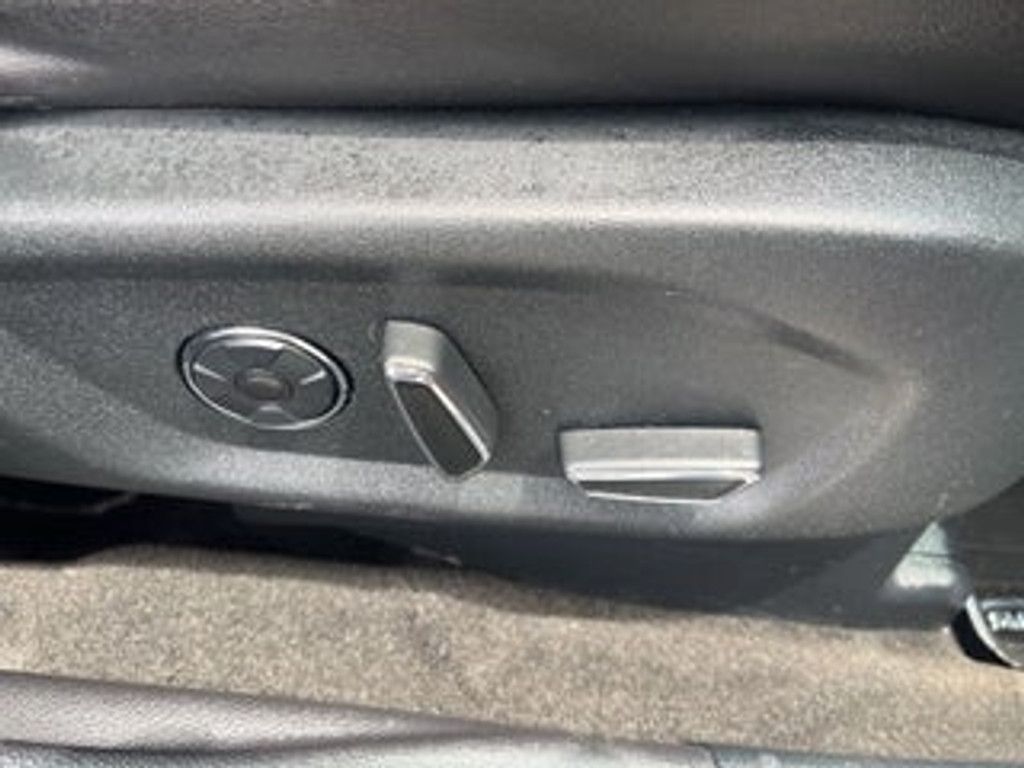 2020 FORD Explorer - photo 10