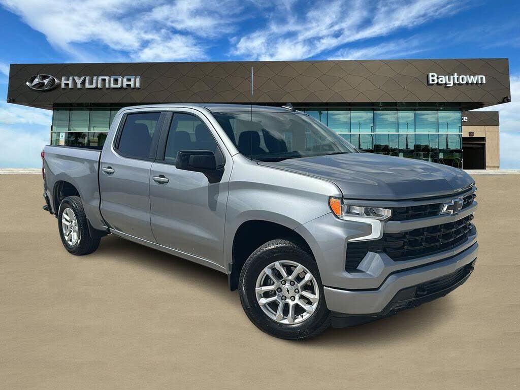 2026 CHEVROLET Silverado - main photo