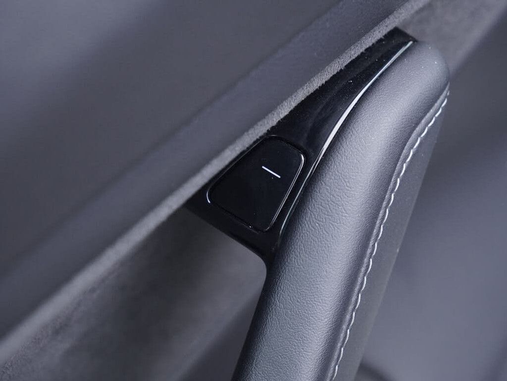 2019 TESLA Model 3 - photo 8