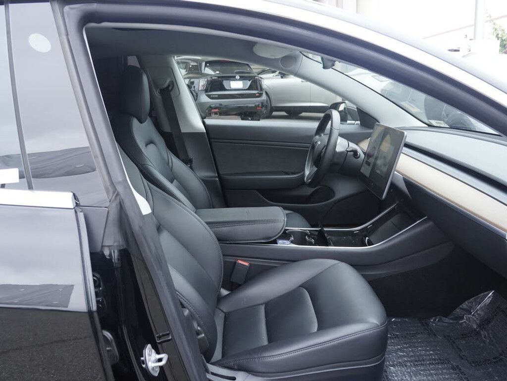 2019 TESLA Model 3 - photo 18