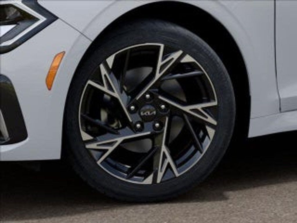 2026 KIA K5 - photo 9