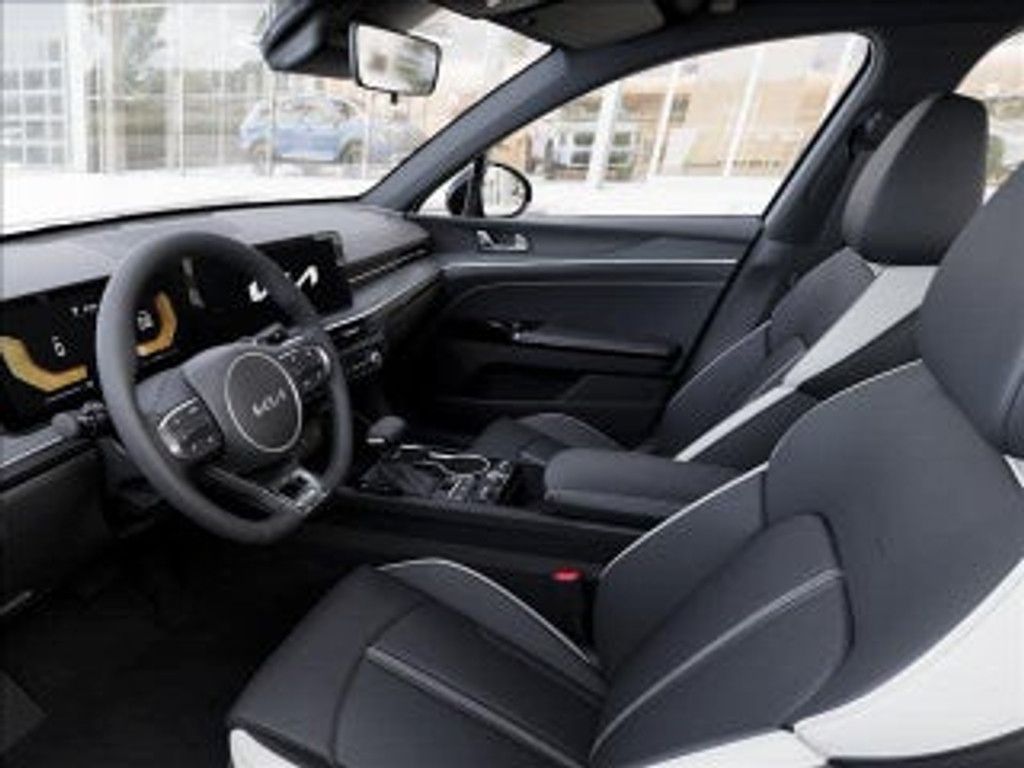 2026 KIA K5 - photo 17