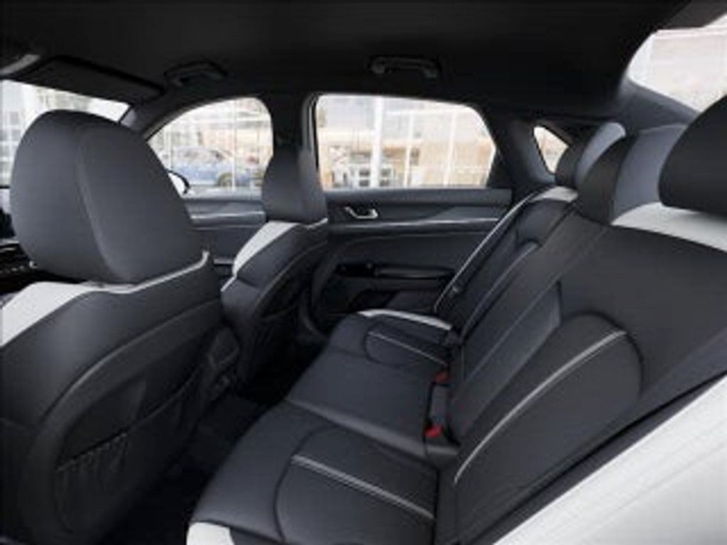 2026 KIA K5 - photo 18