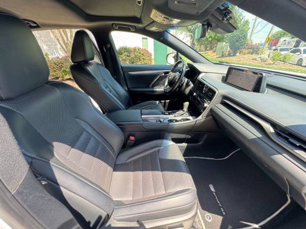 2019 LEXUS RX - photo 16