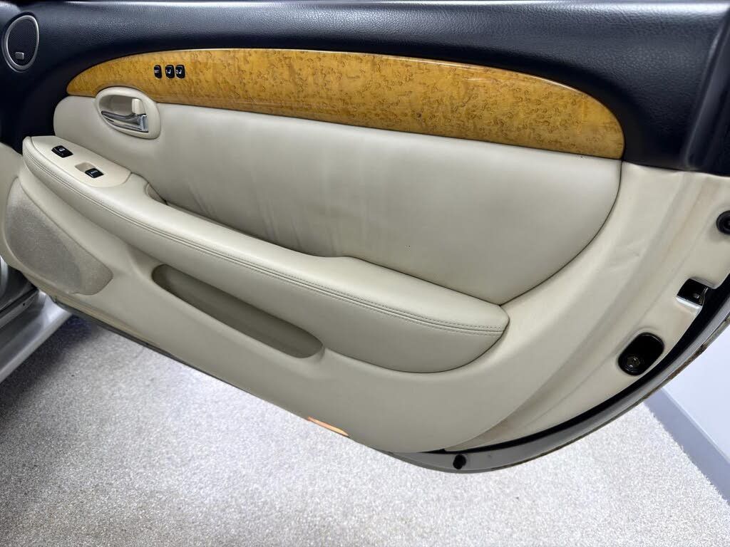 2003 LEXUS SC - photo 19