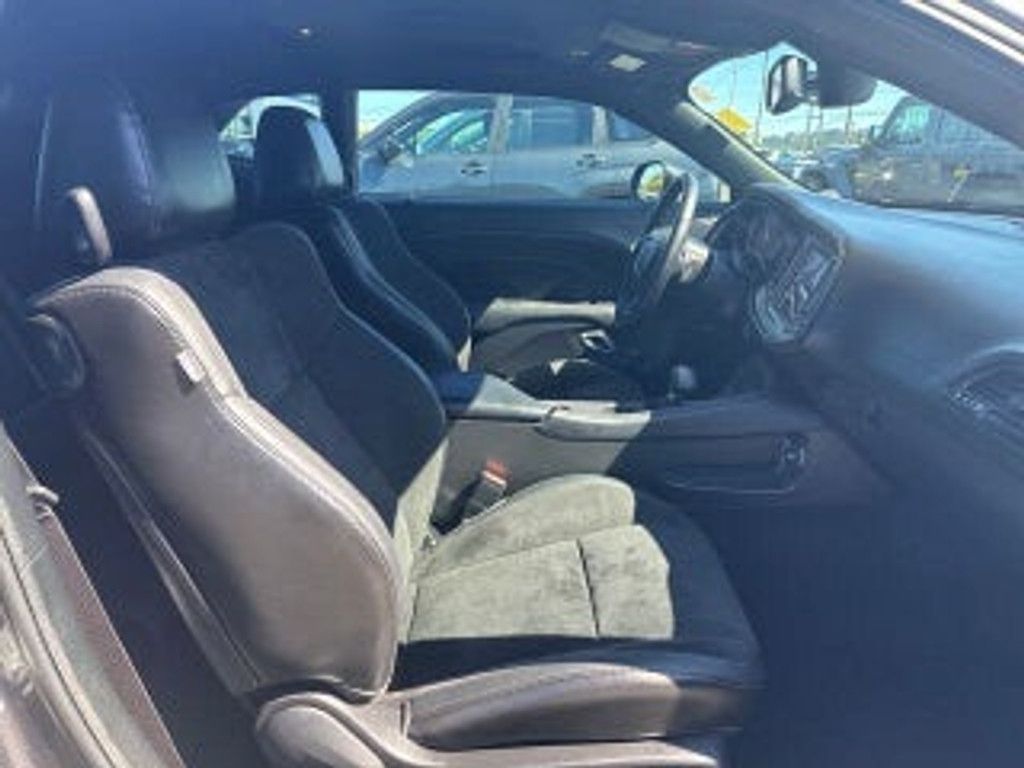 2022 DODGE Challenger - photo 9
