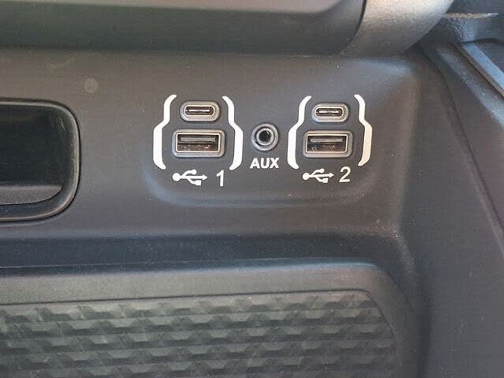 2021 RAM 1500 - photo 28