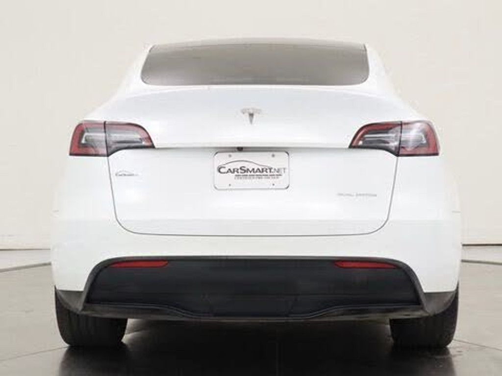 2023 TESLA Model Y - photo 4