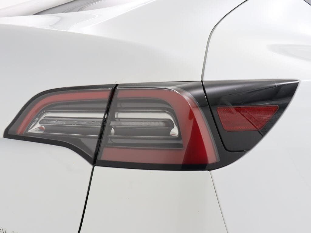 2023 TESLA Model Y - photo 10