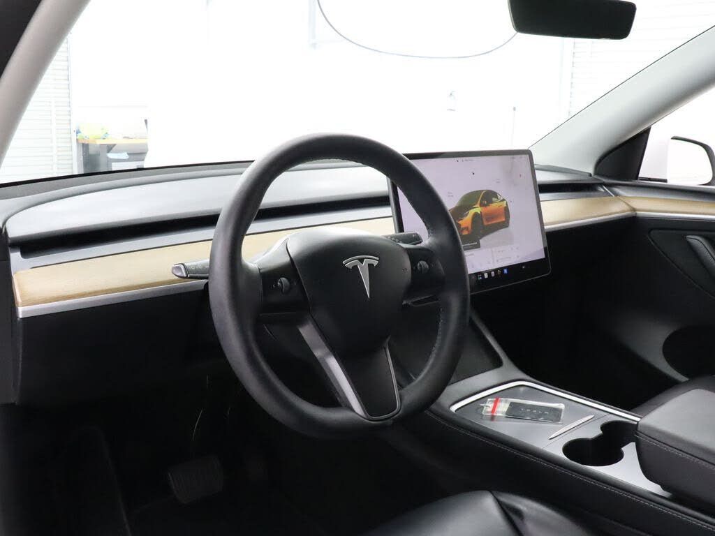 2023 TESLA Model Y - photo 14