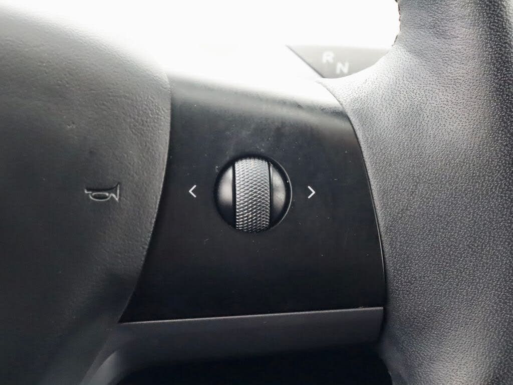 2023 TESLA Model Y - photo 16