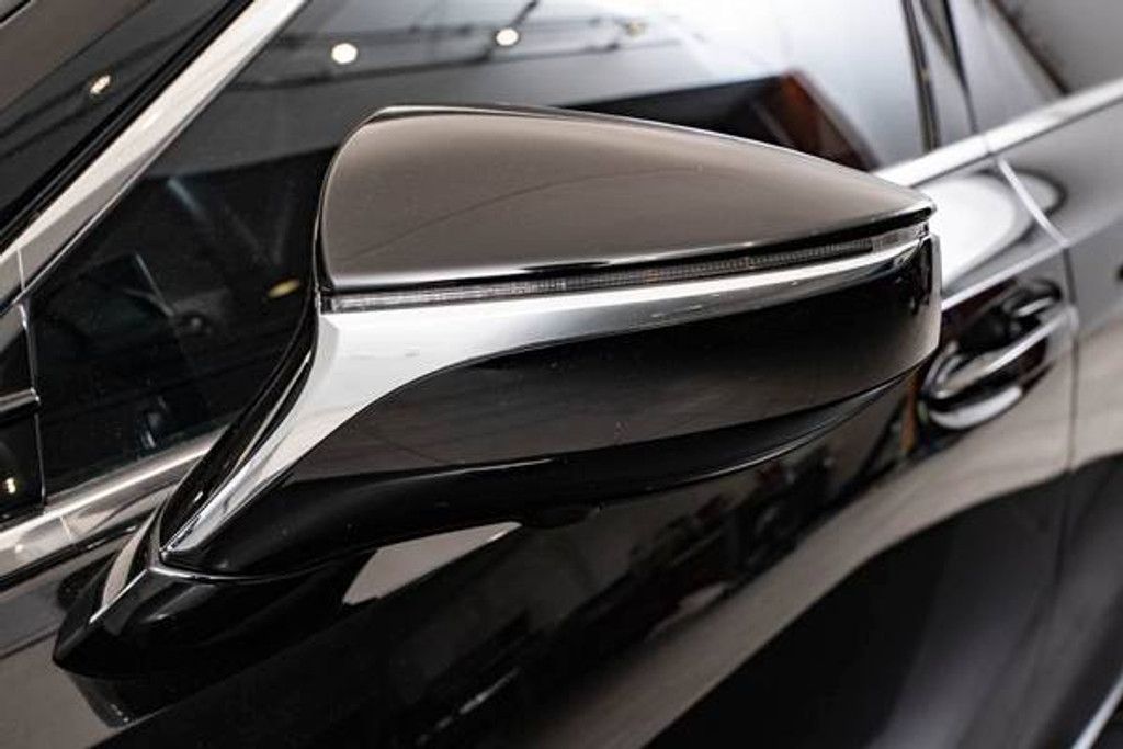 2019 LEXUS ES - photo 16