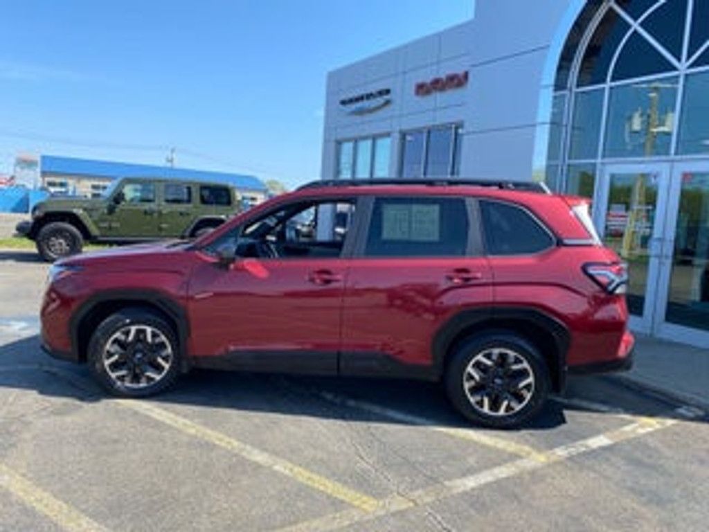 2026 SUBARU Forester - photo 2
