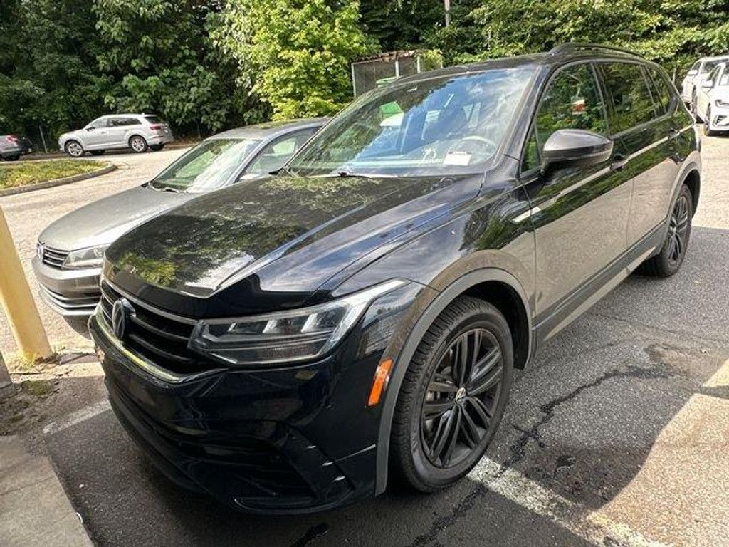 2022 Volkswagen Tiguan SE R Line