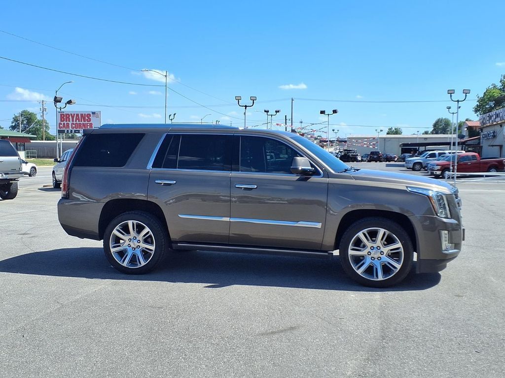 2016 CADILLAC Escalade - photo 2