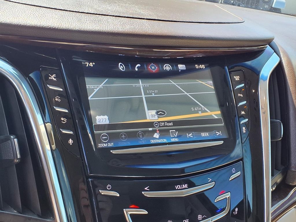 2016 CADILLAC Escalade - photo 4