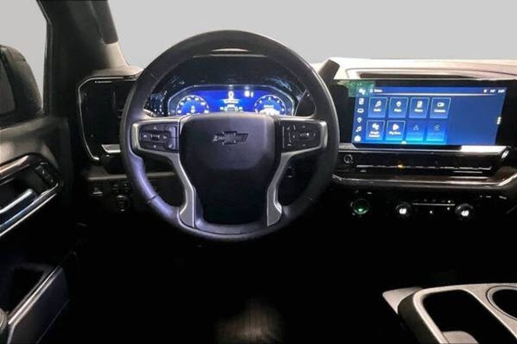 2023 CHEVROLET Silverado - photo 5