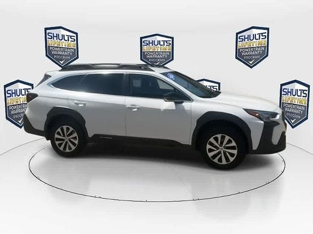 2025 SUBARU Outback - photo 2