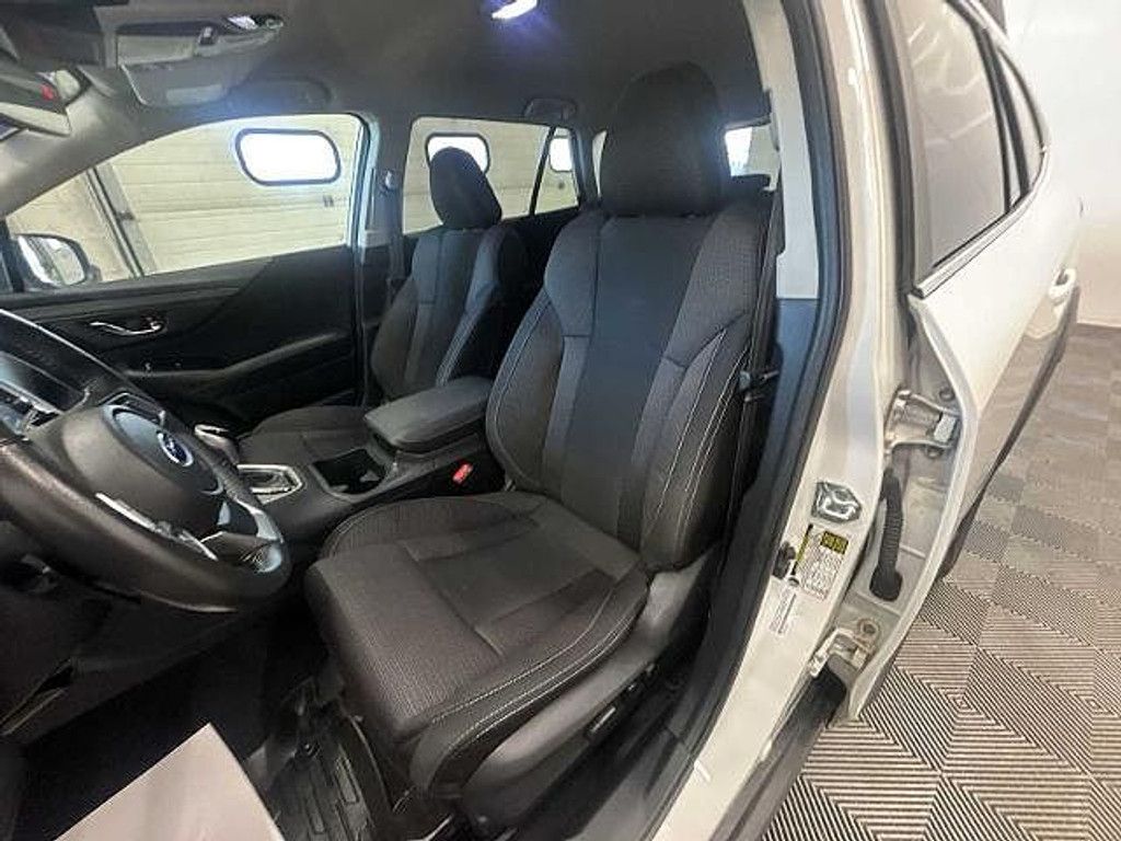 2025 SUBARU Outback - photo 13